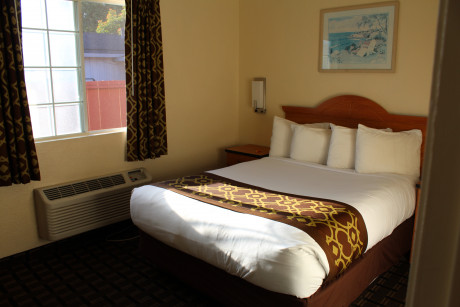2 Queen Suite Bedroom - 2nd Bedroom